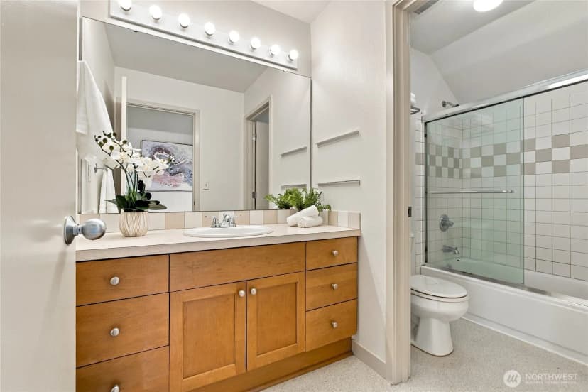 Property photo for 6735 Shaffer Avenue S, Seattle photo 23