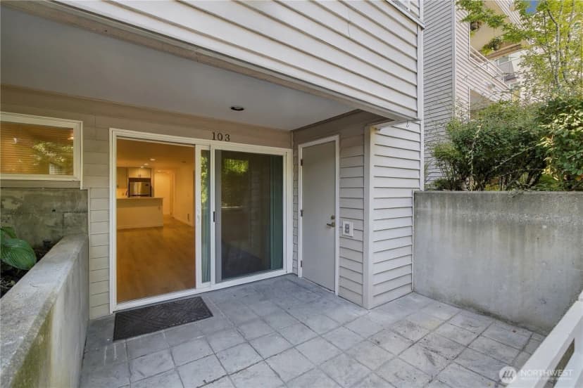Property photo for 2125 California Avenue Sw #103, Seattle photo 23