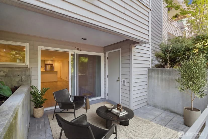 Property photo for 2125 California Avenue Sw #103, Seattle photo 6