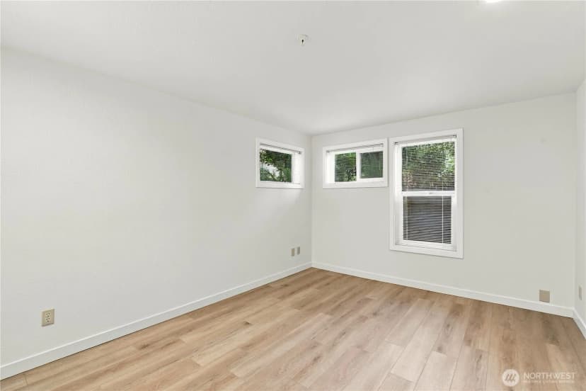 Property photo for 2125 California Avenue Sw #103, Seattle photo 12