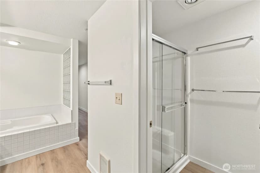 Property photo for 2125 California Avenue Sw #103, Seattle photo 21
