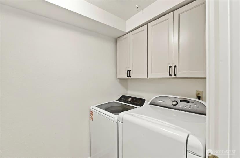 Property photo for 2125 California Avenue Sw #103, Seattle photo 16