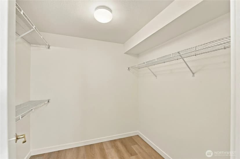 Property photo for 2125 California Avenue Sw #103, Seattle photo 15