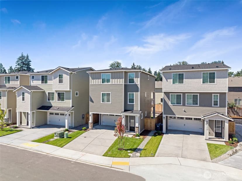 Property photo for 15124 87th Place E, Puyallup photo 4