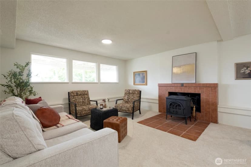 Property photo for 5815 Frances Avenue Ne, Tacoma photo 25