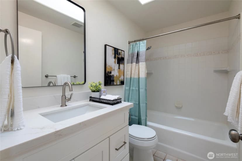 Property photo for 5815 Frances Avenue Ne, Tacoma photo 16