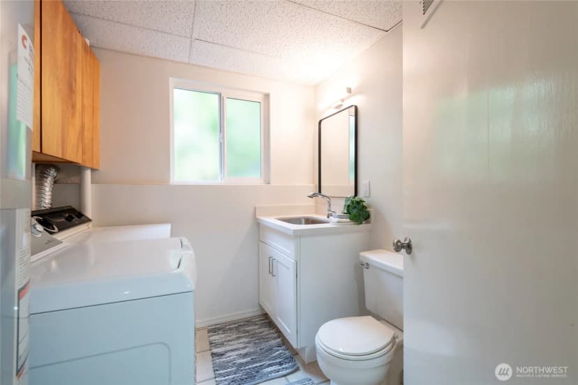 Property photo for 5815 Frances Avenue Ne, Tacoma photo 30