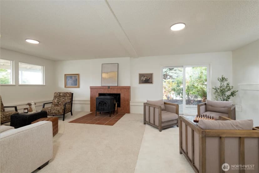 Property photo for 5815 Frances Avenue Ne, Tacoma photo 24