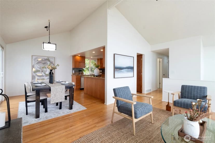 Property photo for 5815 Frances Avenue Ne, Tacoma photo 9