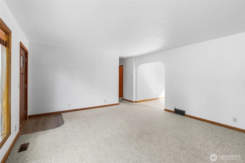 Property photo for 344 Se O'leary Street, Oak Harbor photo 8