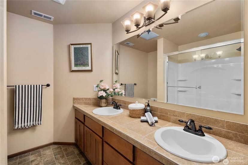 Property photo for 3130 171st Place Se, Bothell photo 28