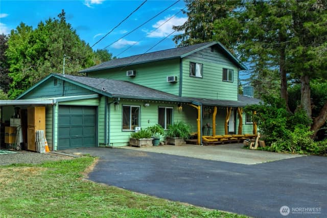 Property photo for 4040 89th Avenue Se, Olympia