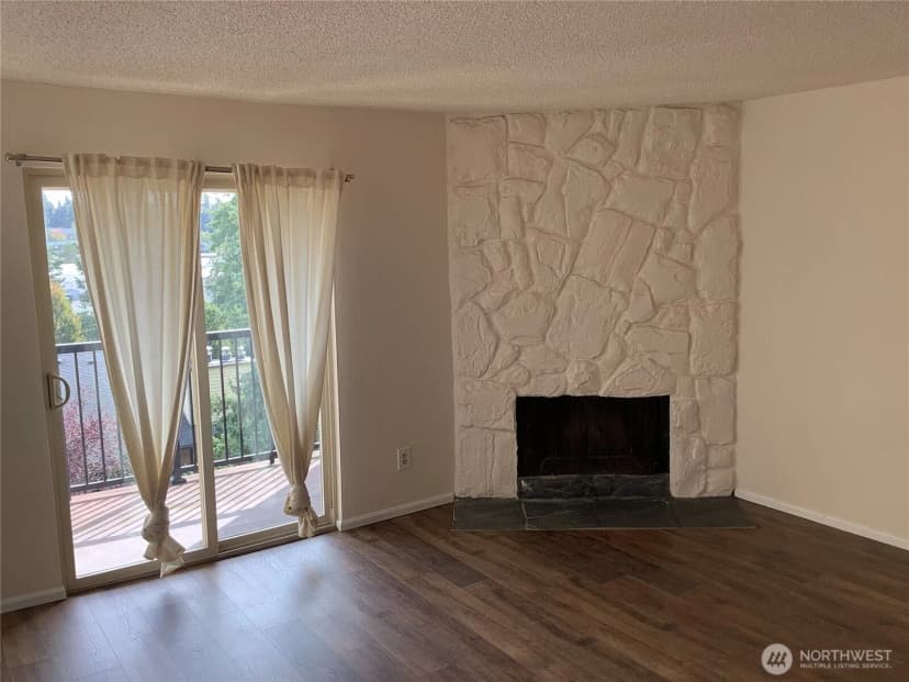 Property photo for 12525 Ne 145th Street #f114, Kirkland photo 7