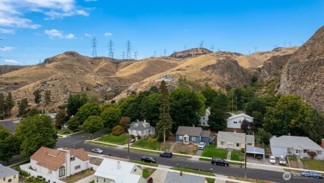 Property photo for 308 Stevens Avenue, Coulee Dam photo 5