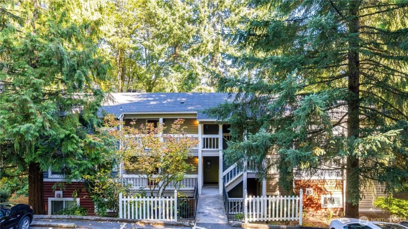 Property photo for 15246 Se 43rd Court #g301, Bellevue photo 2