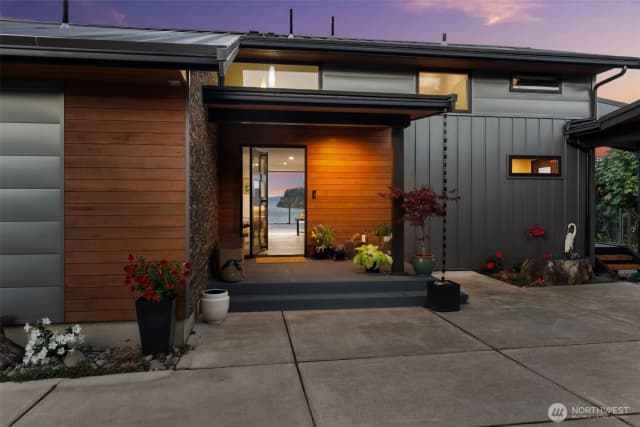 Property photo for 6729 Cascade Avenue, Gig Harbor photo 4