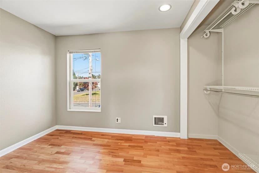 Property photo for 330 Columbia Street, Cathlamet photo 19