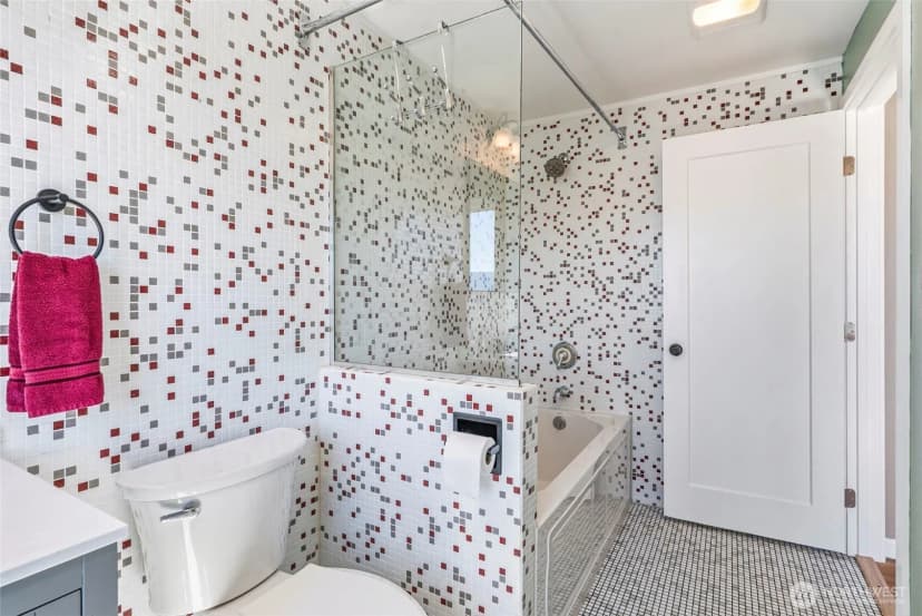 Property photo for 330 Columbia Street, Cathlamet photo 22