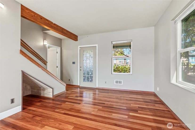 Property photo for 330 Columbia Street, Cathlamet photo 7