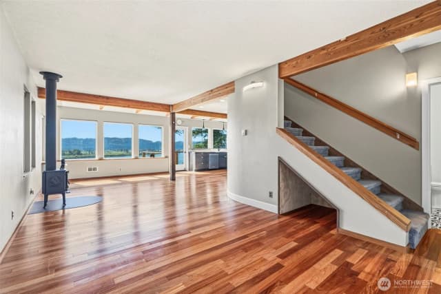 Property photo for 330 Columbia Street, Cathlamet photo 5