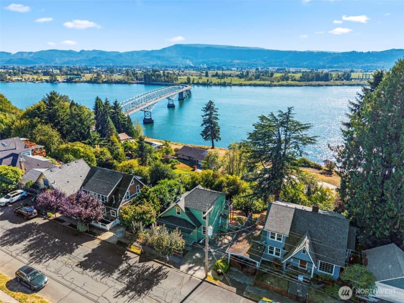 Property photo for 330 Columbia Street, Cathlamet photo 37