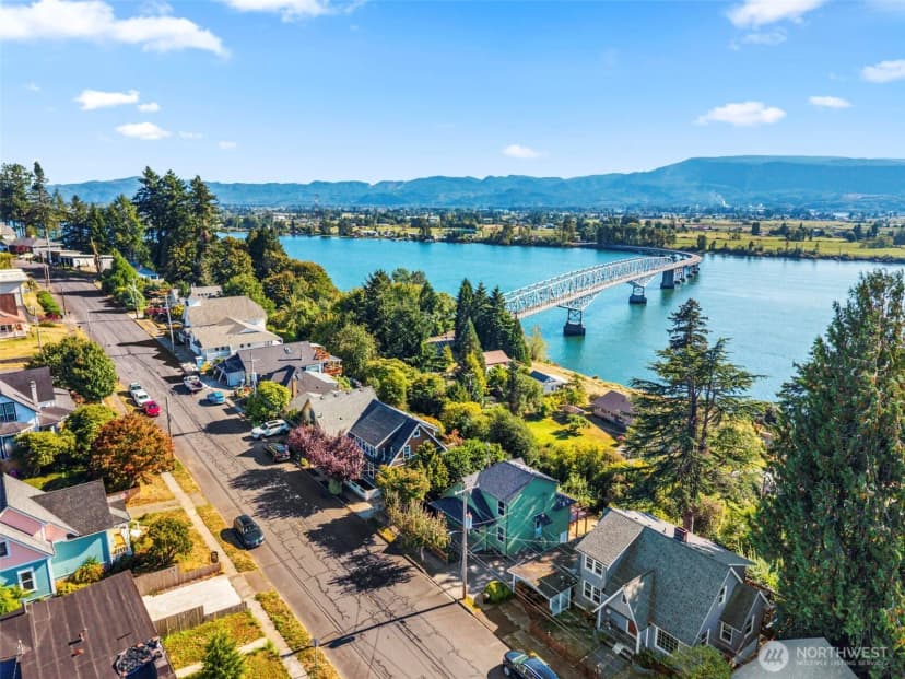 Property photo for 330 Columbia Street, Cathlamet photo 38