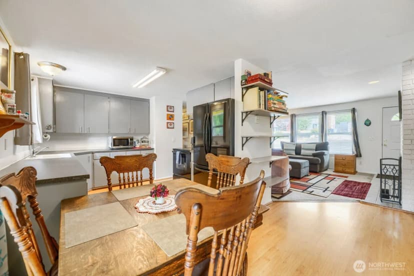 Property photo for 17415 128 Avenue Se, Renton photo 8