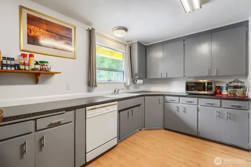 Property photo for 17415 128 Avenue Se, Renton photo 5