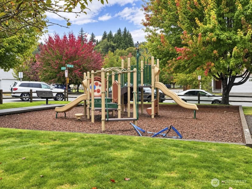 Property photo for 15352 146th Place Se, Renton photo 35