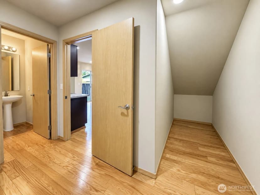 Property photo for 15352 146th Place Se, Renton photo 10
