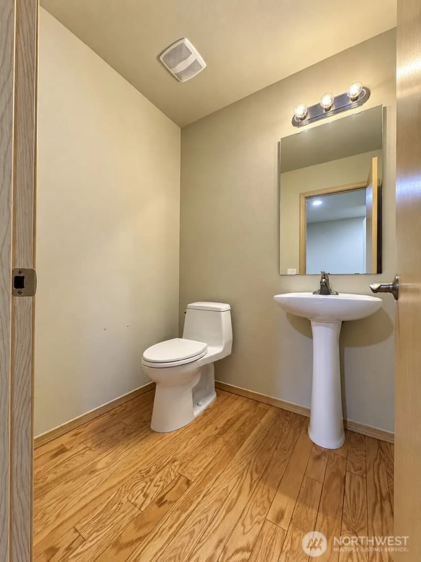 Property photo for 15352 146th Place Se, Renton photo 12