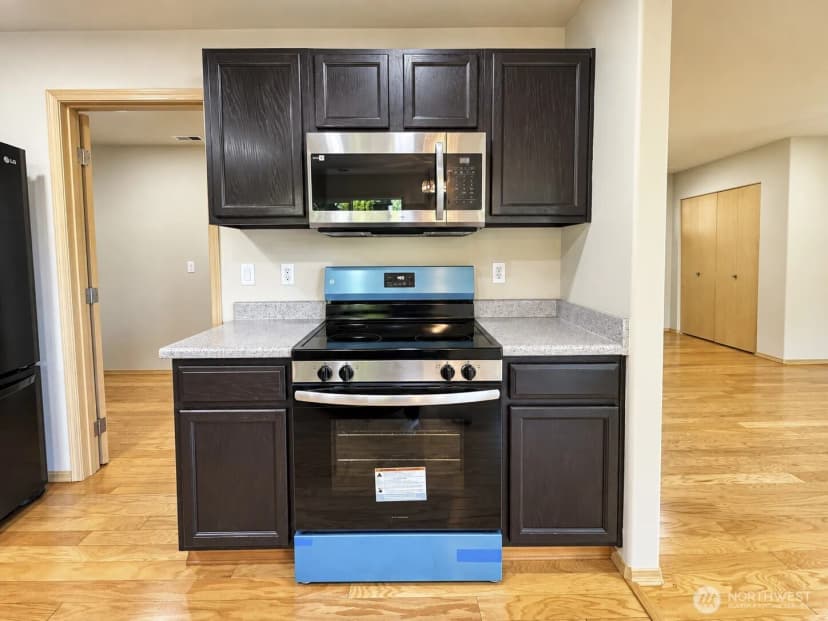 Property photo for 15352 146th Place Se, Renton photo 8