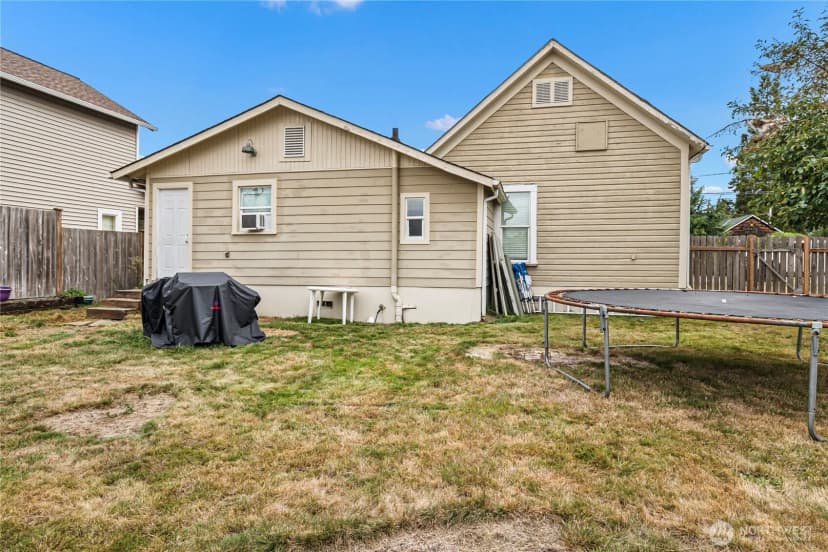 Property photo for 227 S Cedar Street, Buckley photo 19