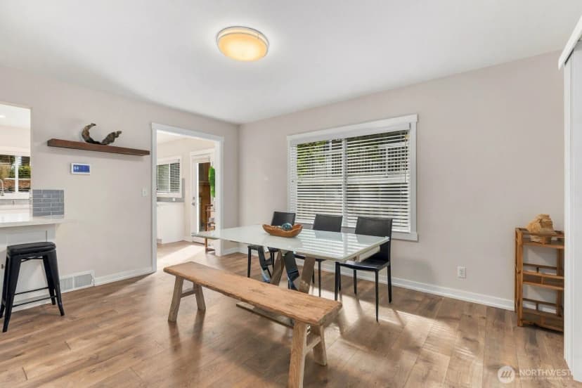 Property photo for 14945 22nd Avenue Sw, Burien photo 9