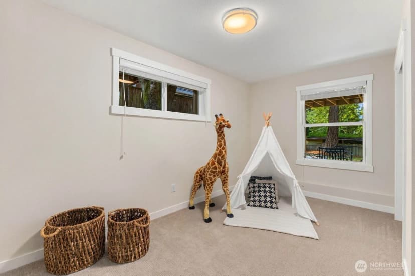 Property photo for 14945 22nd Avenue Sw, Burien photo 25