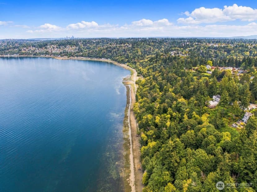 Property photo for 14945 22nd Avenue Sw, Burien photo 36