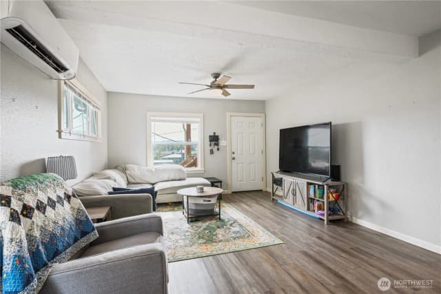 Property photo for 703 Allen Street, Kelso photo 5