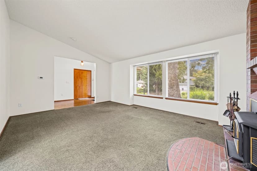 Property photo for 9817 61st Street Ct W, University Place photo 17