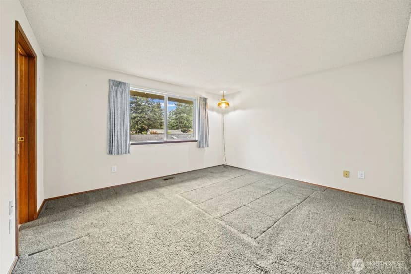 Property photo for 9817 61st Street Ct W, University Place photo 28