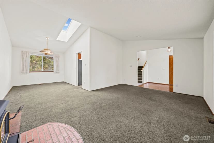 Property photo for 9817 61st Street Ct W, University Place photo 15