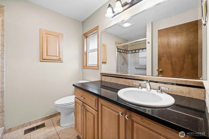 Property photo for 9817 61st Street Ct W, University Place photo 30