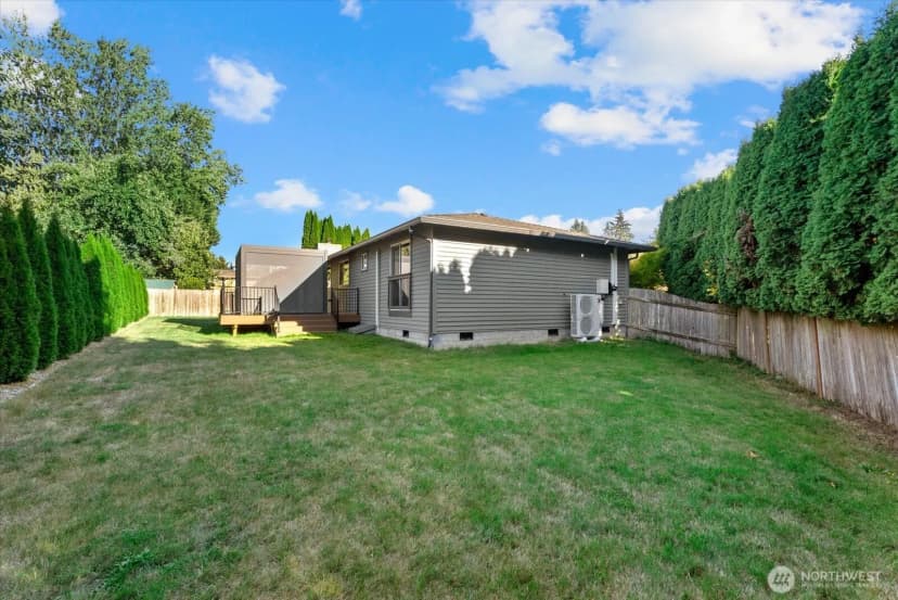 Property photo for 12728 Ne 132nd Place, Kirkland photo 27