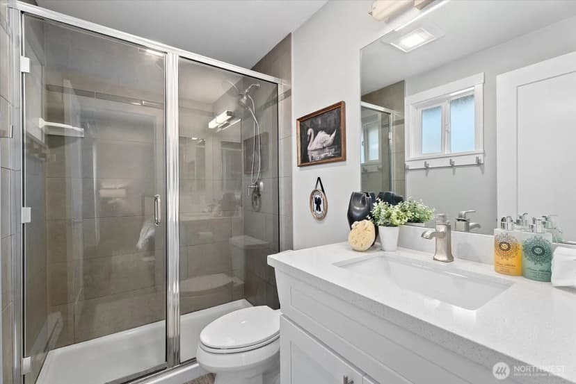 Property photo for 12728 Ne 132nd Place, Kirkland photo 21