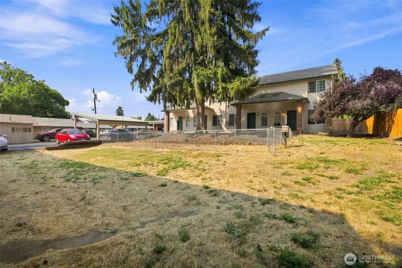 Property photo for 1403 S 18th Avenue, Yakima photo 13