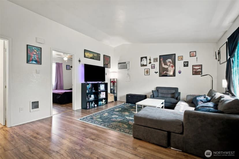 Property photo for 1403 S 18th Avenue, Yakima photo 4