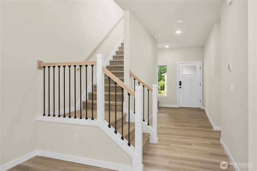 Property photo for 4120 77th Drive Ne, Marysville photo 2