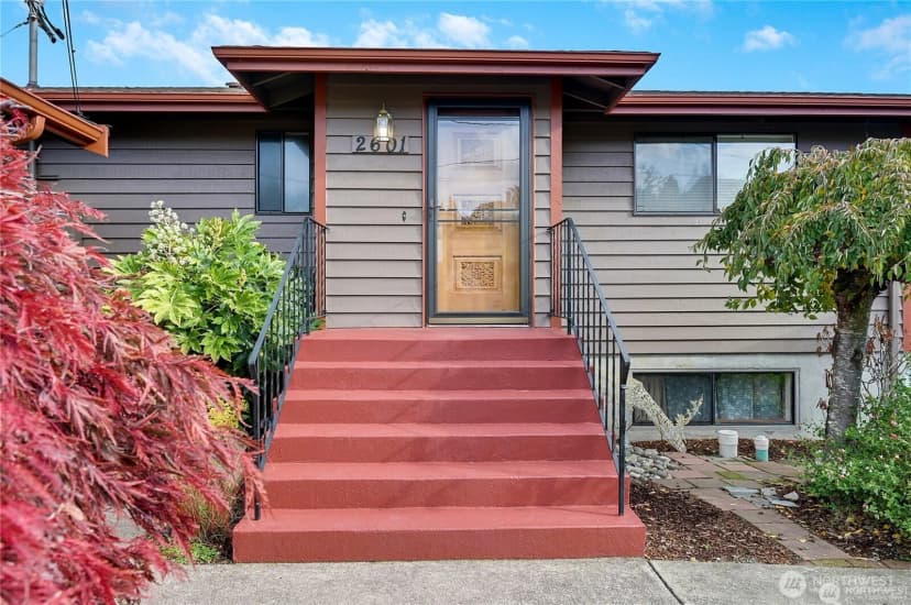 Property photo for 2601 2nd Avenue E, Port Orchard photo 7