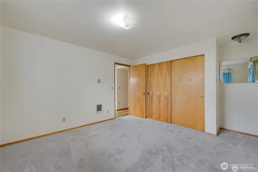 Property photo for 2601 2nd Avenue E, Port Orchard photo 38
