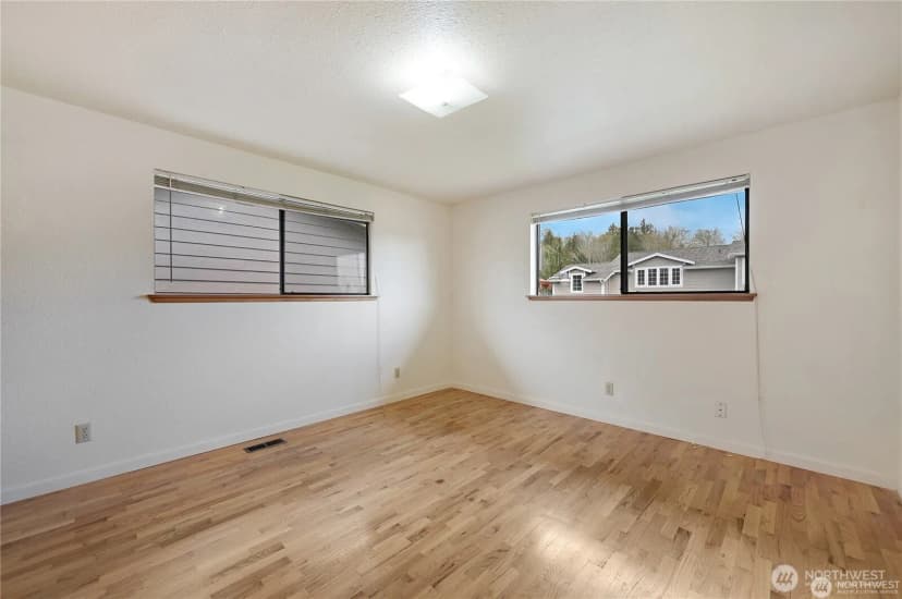 Property photo for 2601 2nd Avenue E, Port Orchard photo 20