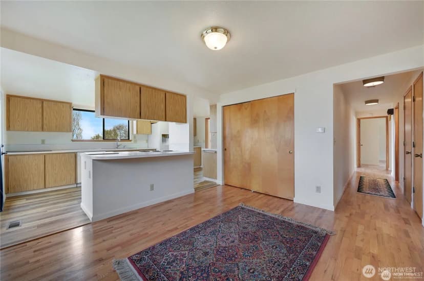 Property photo for 2601 2nd Avenue E, Port Orchard photo 18